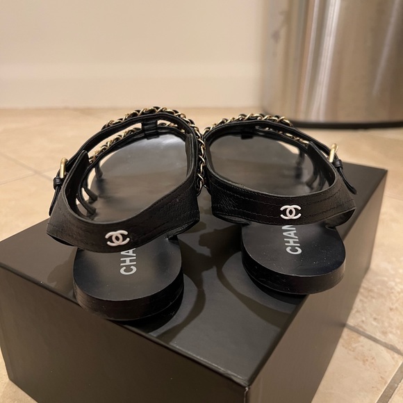 Chanel Chain Flat Sandals - Picture 4 of 11